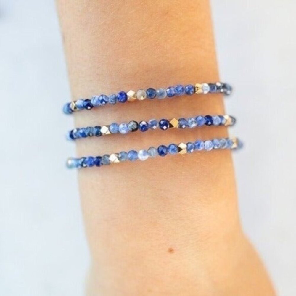 Beaded BLUE SAPPHIRE Gemstone Beaded Bracelet Dainty Jewelry Sapphire blue